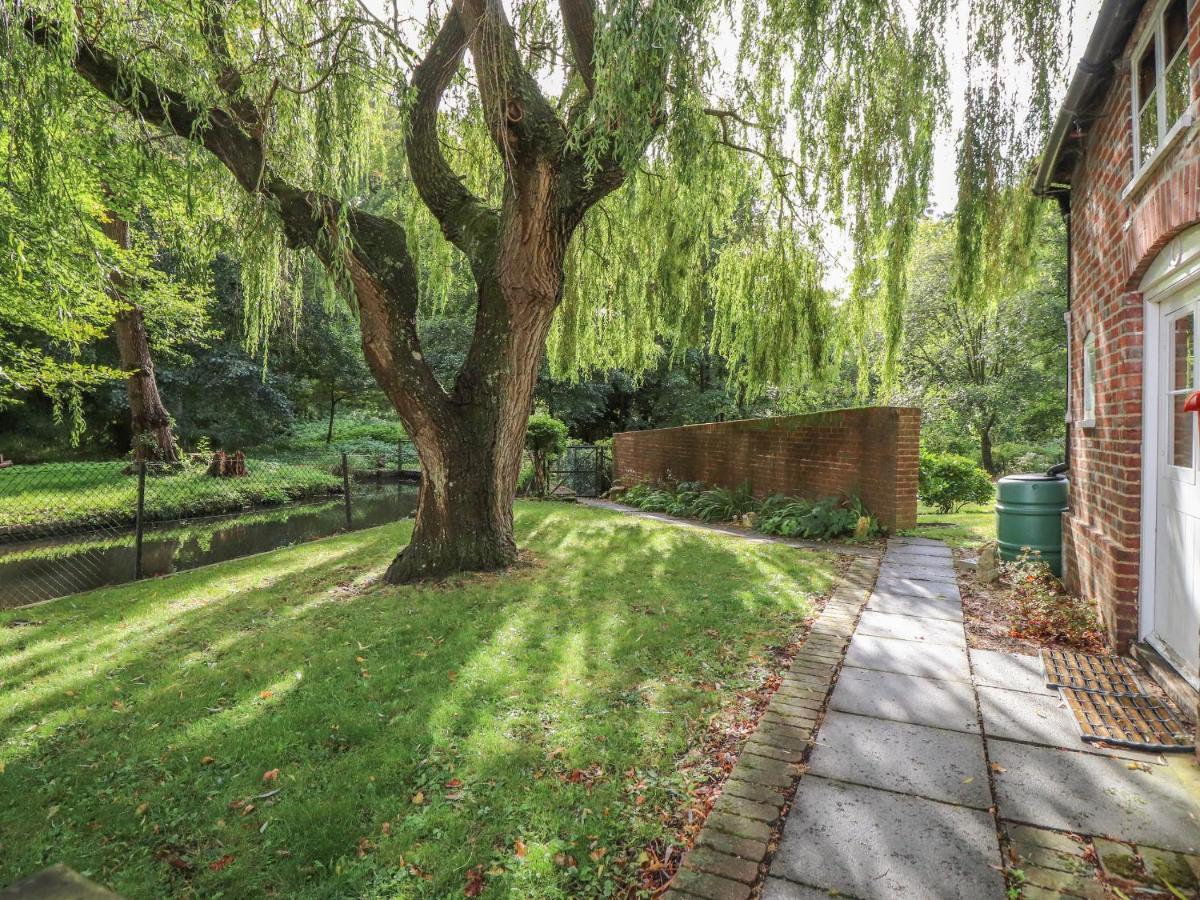 Weir Cottage Maidstone Exteriör bild